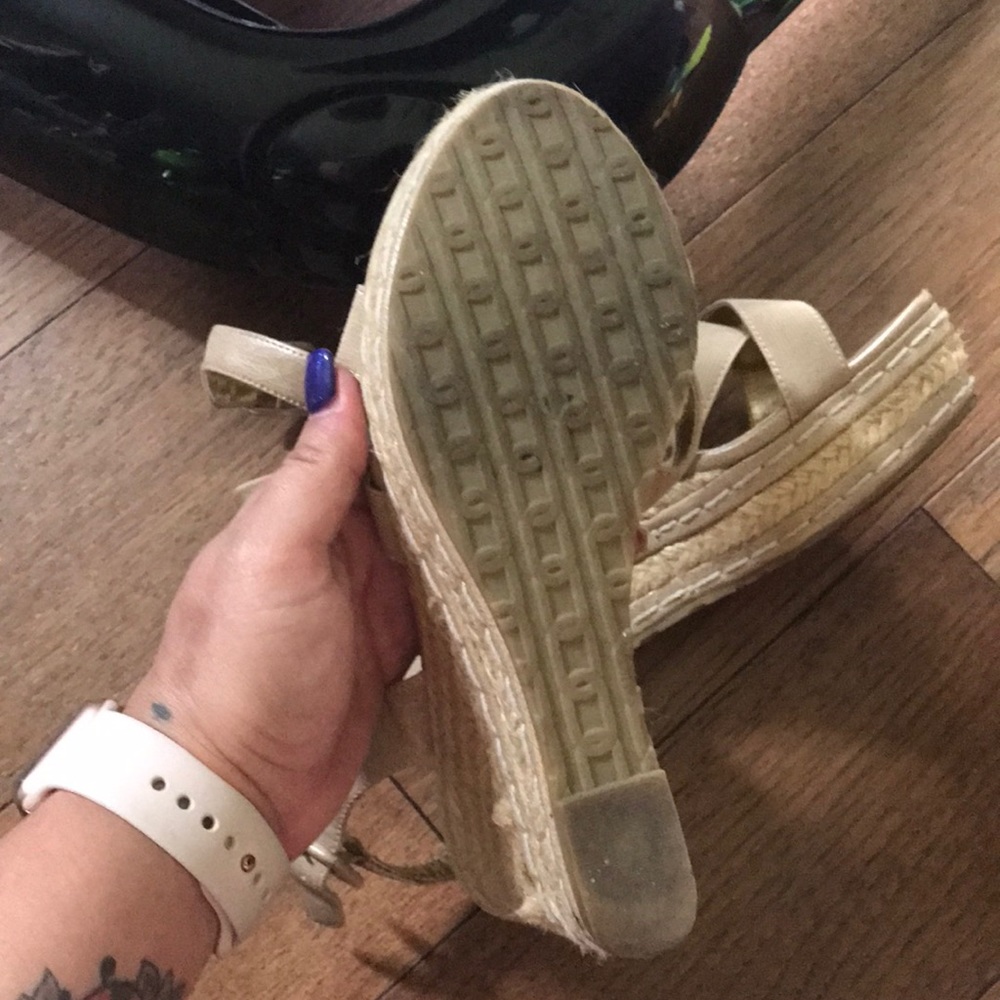 Charles by Charles David Wedges - Picture 3 of 4